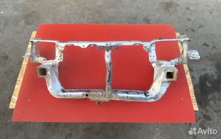 Телевизор Mitsubishi Carisma