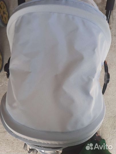 Прогулочная коляска трость