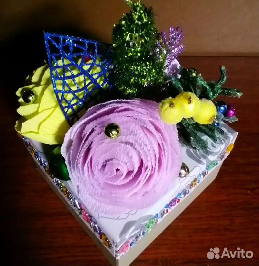 Коробочка подарок