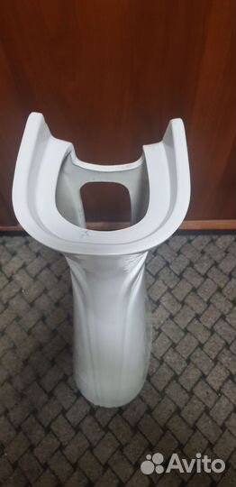 Пьедестал под раковину б/у