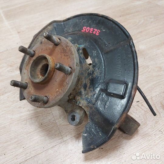 Кулак поворотный передний правый Geely Emgrand EC7