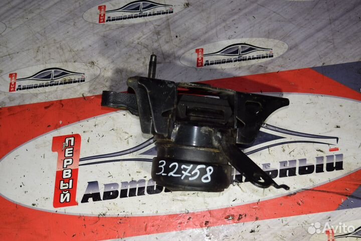 Подушка двс право c Toyota Vitz SCP90 2SZ-FE