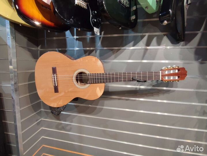 Классическая гитара Kremona S56C Sofia Soloist