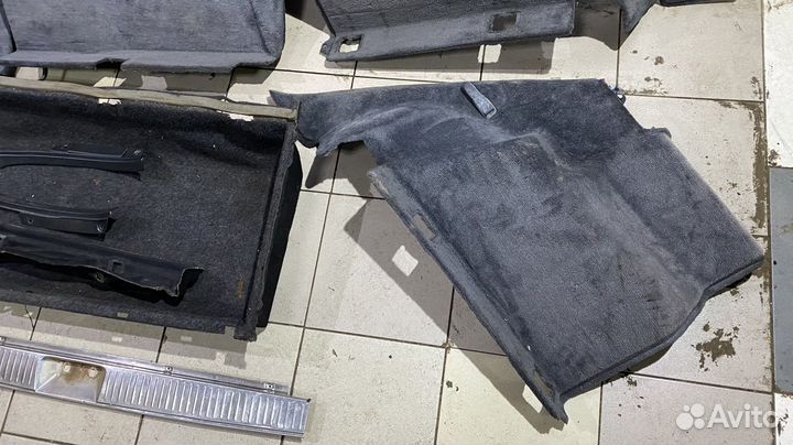 Обшивка багажника в сборе Mercedes Benz W210