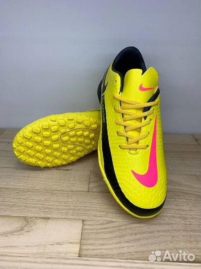 Сороконожки nike phantom gx