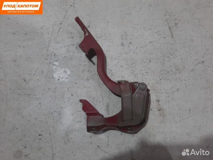 Петля капота левая Chevrolet Captiva 2-й рест
