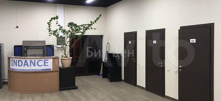 Недалеко от метро офис 72 кв.м в аренду