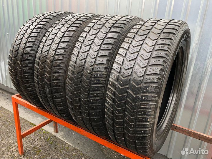 Vredestein ArcTrac 215/65 R16 102T