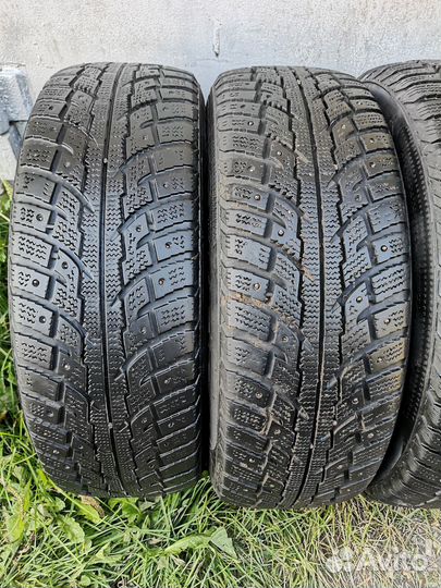 Kumho I'Zen RV Stud KC16 215/60 R17 100T