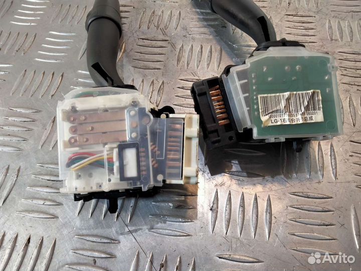 Подрулевые переключатели Geely MK