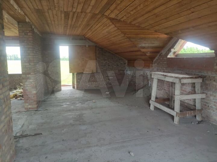 Дом 282,2 м² на участке 16,1 сот.