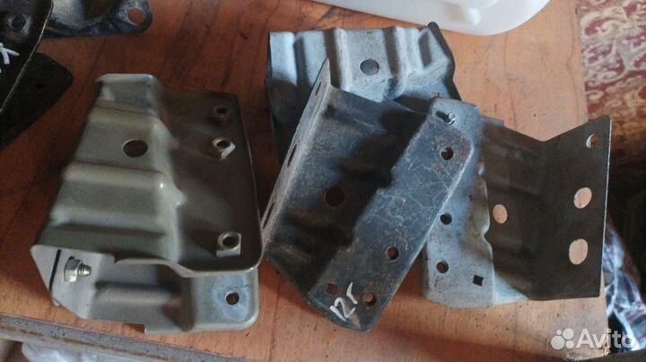 Нисан Кашкай J10 клипсы кронштейны бампера