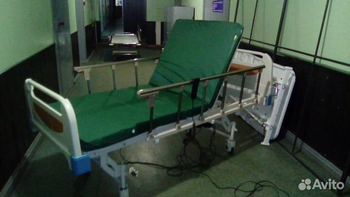 Кровать медицинская функциональная с пультом д/у