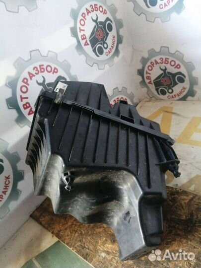 Корпус воздушного фильтра Mazda 3BL, 2.0, 2009