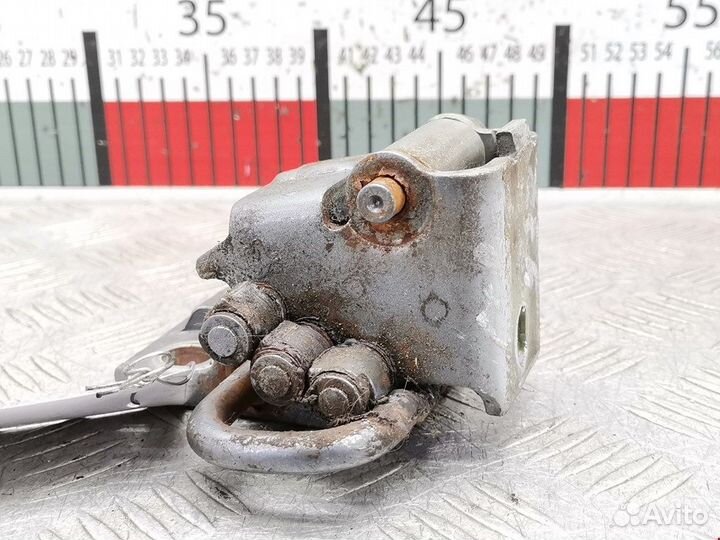 Петля двери передней левой для Audi A6 C5