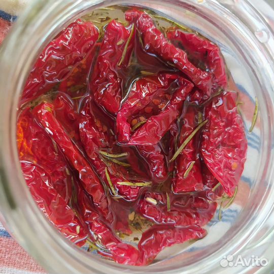 Вяленые помидоры, фруктовые и овощные чипсы фрипсы