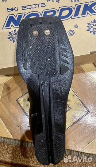 Лыжные ботинки