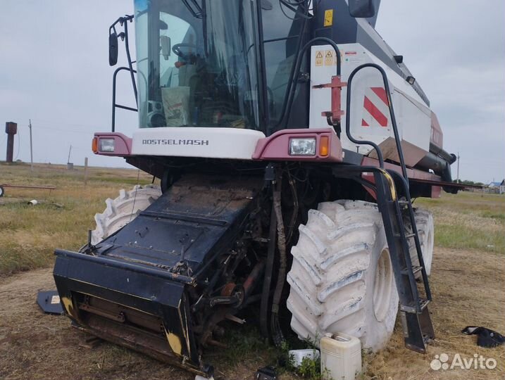 Комбайн Ростсельмаш Vector 410, 2017