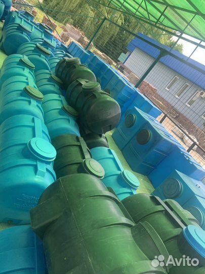 Емкость для воды пластиковая