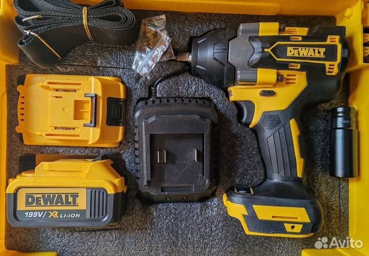 Аккумуляторный гайковерт DeWalt 800 Нм (Арт.17025)