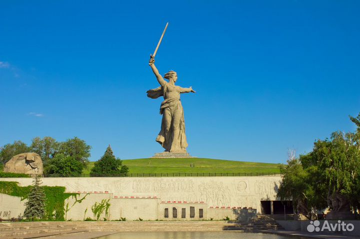 Экскурсовод по городу (авто), на воде (катер)