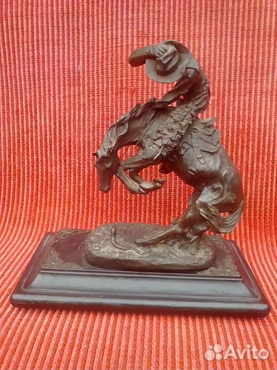 Статуэтка бронза латунь