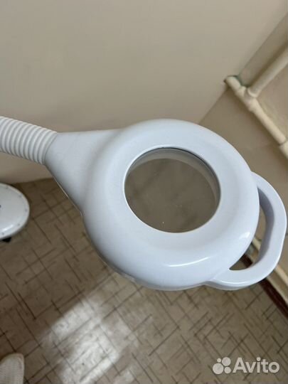 Косметологическая лампа лупа