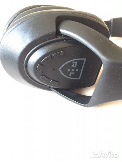 Беспроводные наушники R L