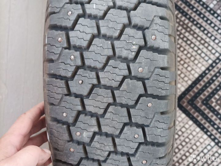 Goodyear Ultra Grip 300 5.50/20 R14