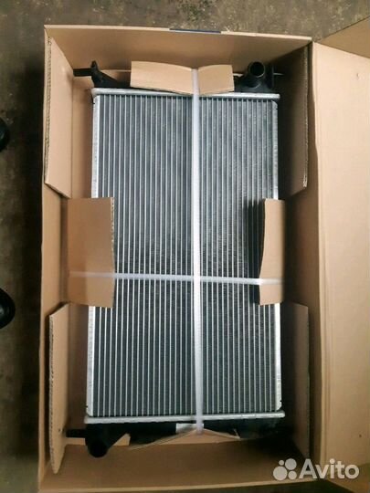 Радиатор Ford Focus 1