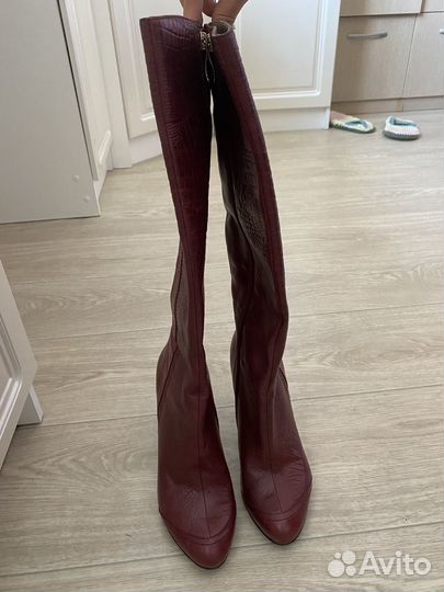 Сапоги на каблуке