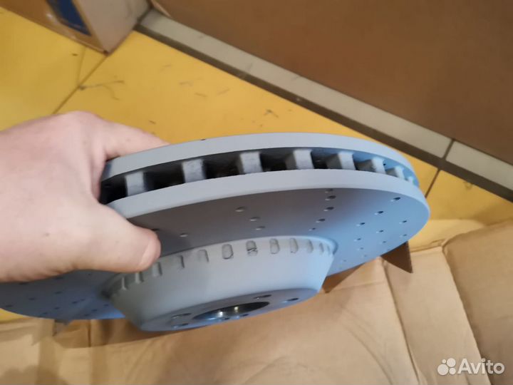 Диски тормозные передние Mercedes W222 A2224215100