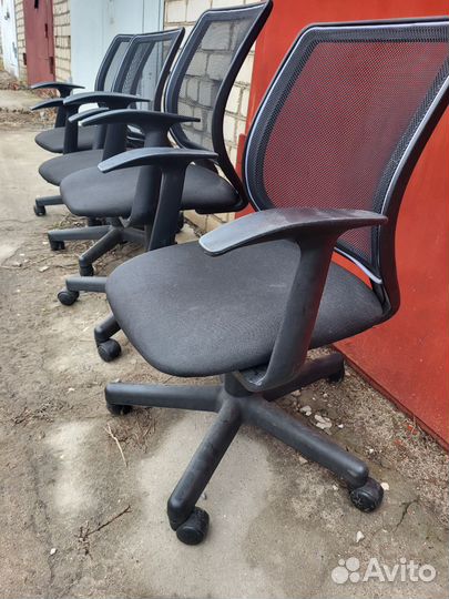 Компьютерное кресло