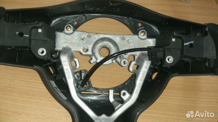 Рулевое колесо toyota 4510012A20B0