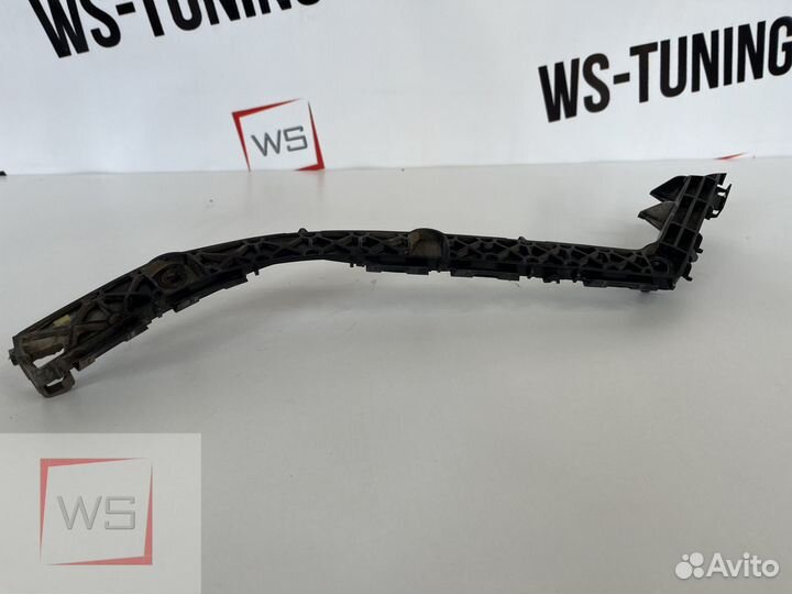 Крепление правое заднего бампера lexus GX460 Q885