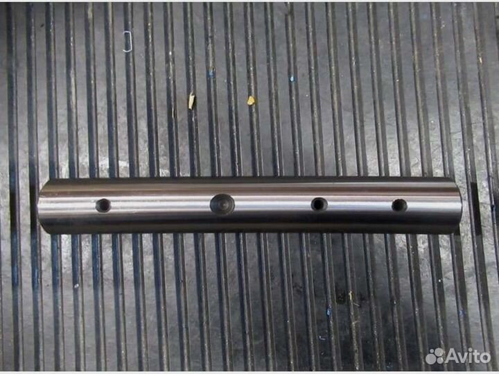 Шкворень ум Mitsubishi FD10-20N Nissan L01 1F1