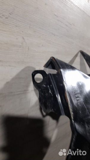 Крыло переднее левое Jeep Grand Cherokee Wk2 С