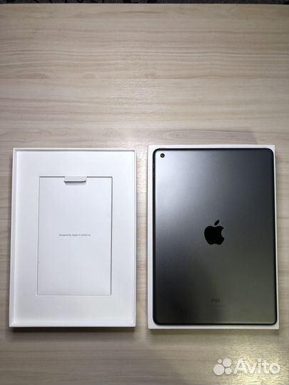 iPad 10.2
