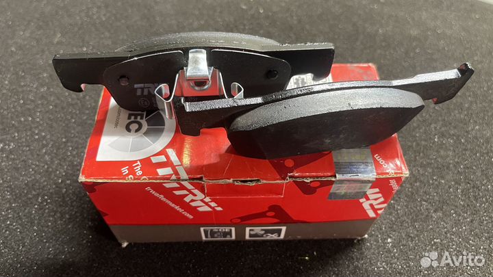 Колодки передние TRW на Рено Логан 2