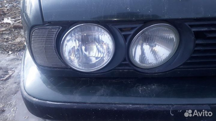 Передняя фара BMW E34 бмв