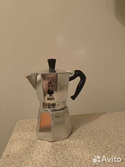 Гейзерная кофеварка