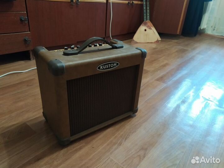 Комбоусилитель kustom sienna 16