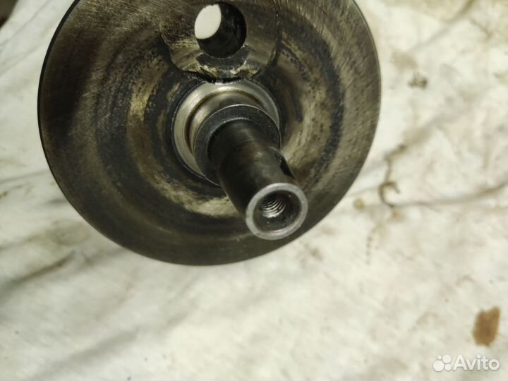 Коленвал Иж юпитер правый