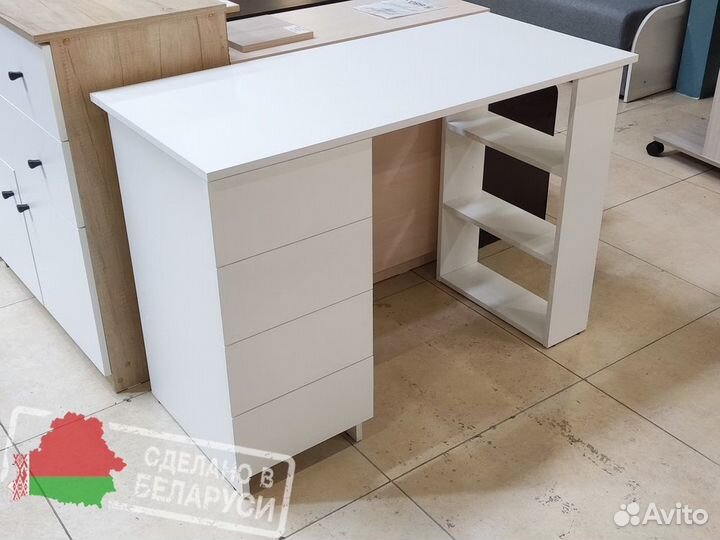 Стол письменный компьютерный белый, лдсп Эггер