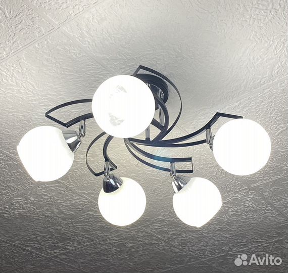 Люстра потолочная