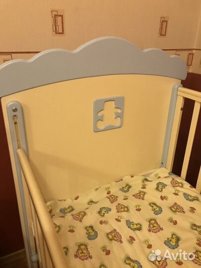 Детская кроватка