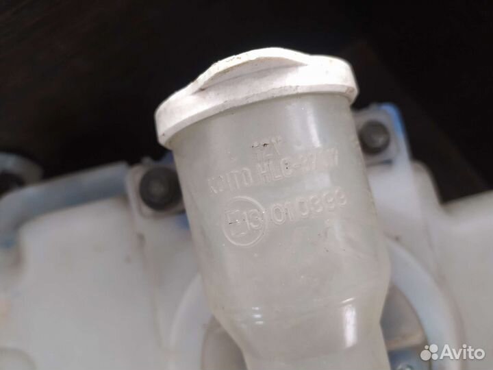 Бачок омывателя фар Mitsubishi Pajero 2