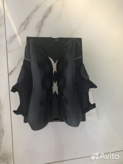 Кроссовки under armour