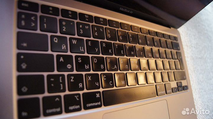 MacBook Air 13 2020 i5/16Gb/256Gb Retina