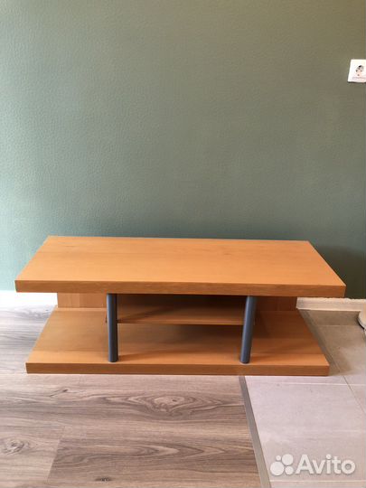 Тумба под тв на колесах